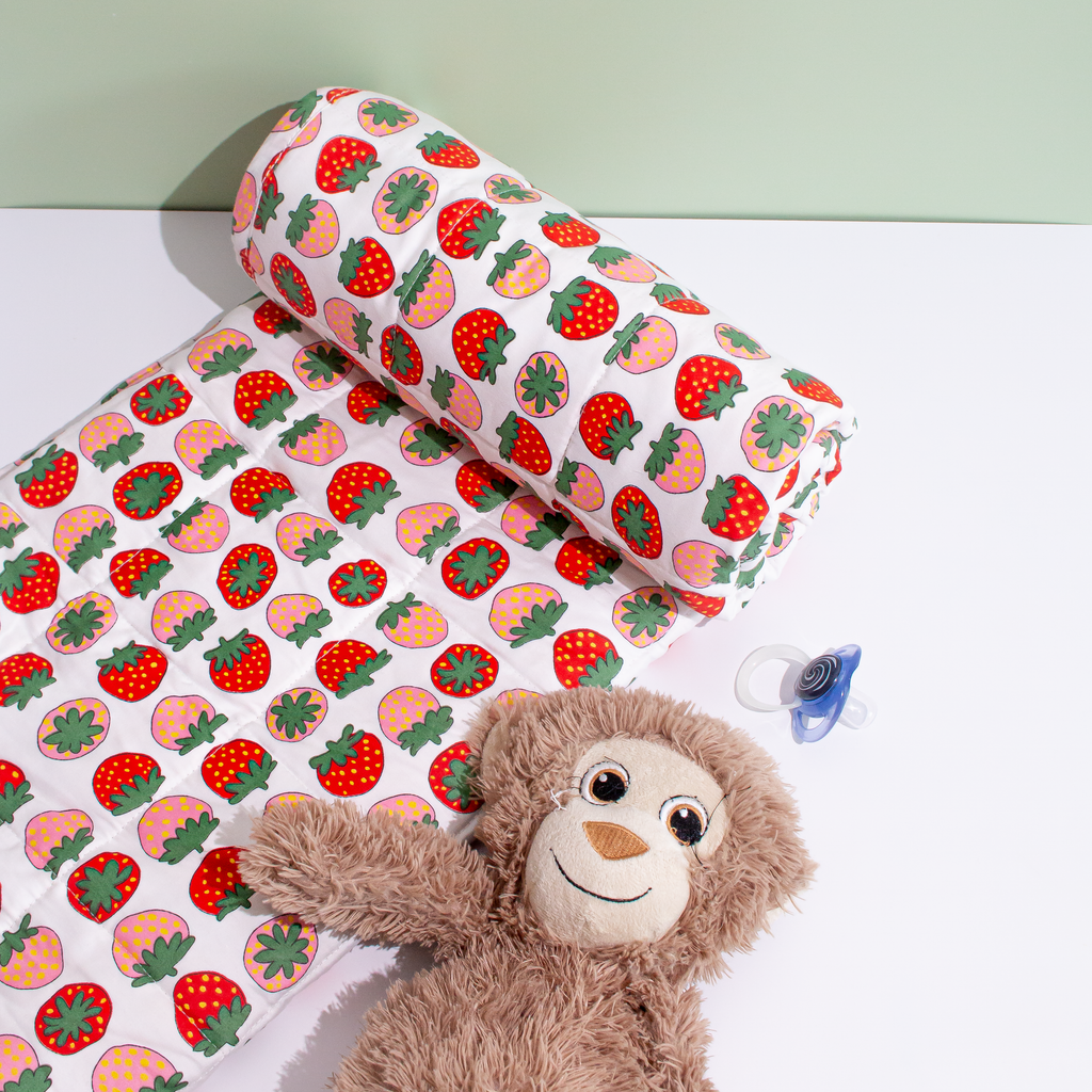 Weighted Children's Blanket - Strawberries 